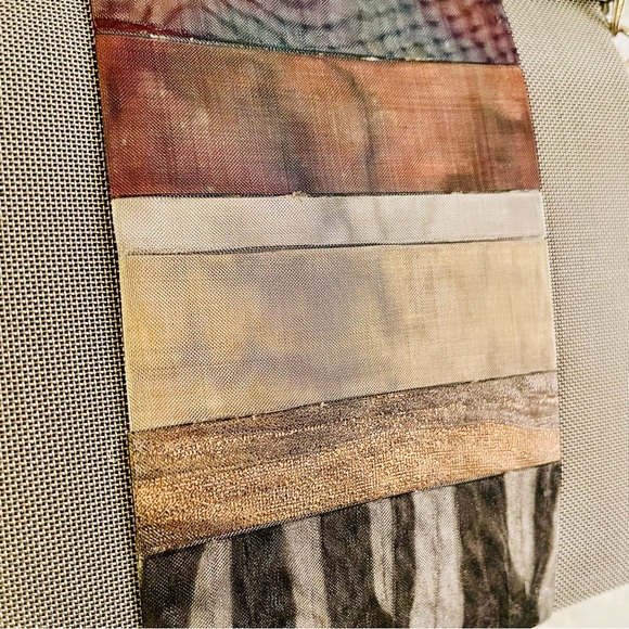 Bo’s Art Studio (The Opera Collection) Metallic Mesh Evening Bag - Picture 6 of 8